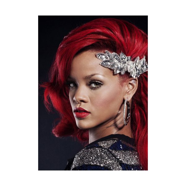 پستر گلاسه طرح Rihanna