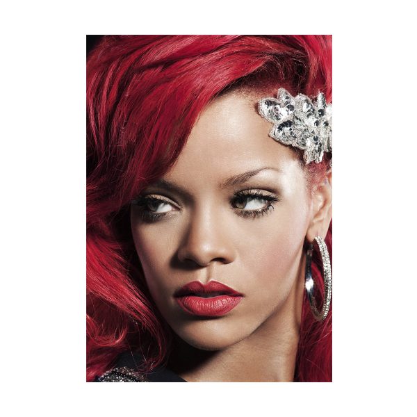 پستر گلاسه طرح Rihanna