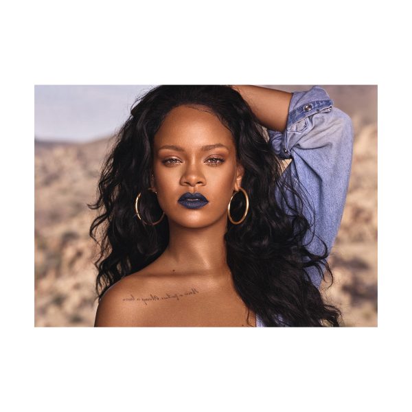 پستر گلاسه طرح Rihanna