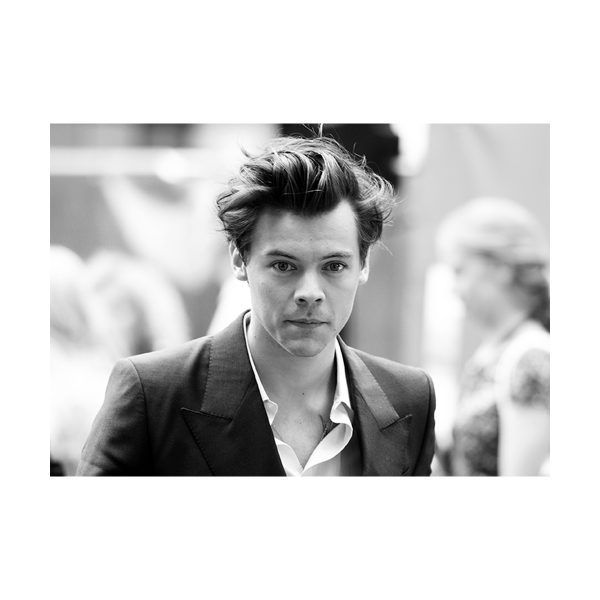 پستر گلاسه طرح Harry Styles