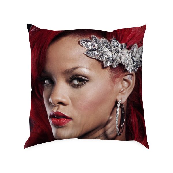 کوسن طرح RIHANNA کد06