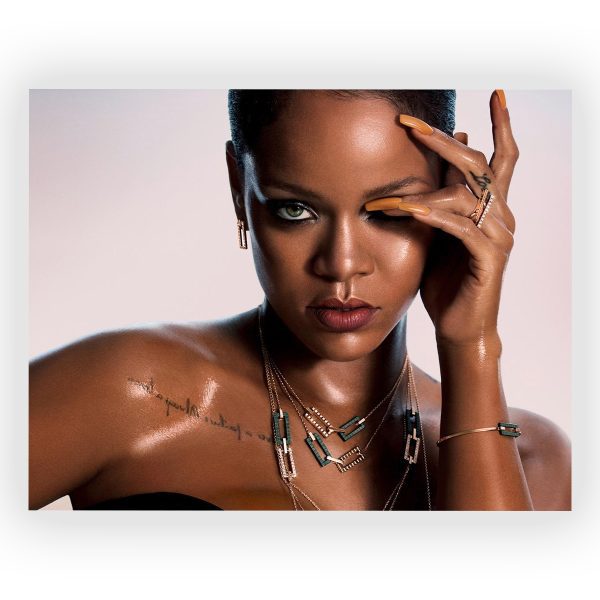 پوستر گلاسه طرح RIHANNA کد15