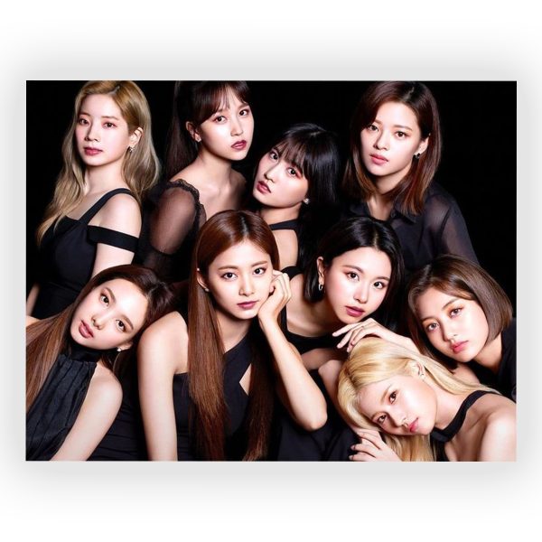 پوستر گلاسه طرح گروه TWICE کد09